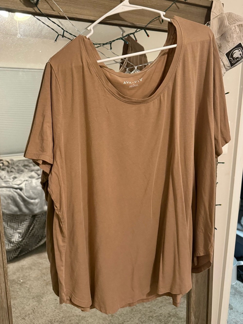 Ava & Viv Short-Sleeve Scoop Neck Tee in Brown